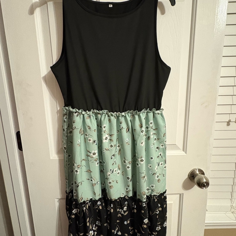 SHEIN, Chic Floral Dress - Black and Mint